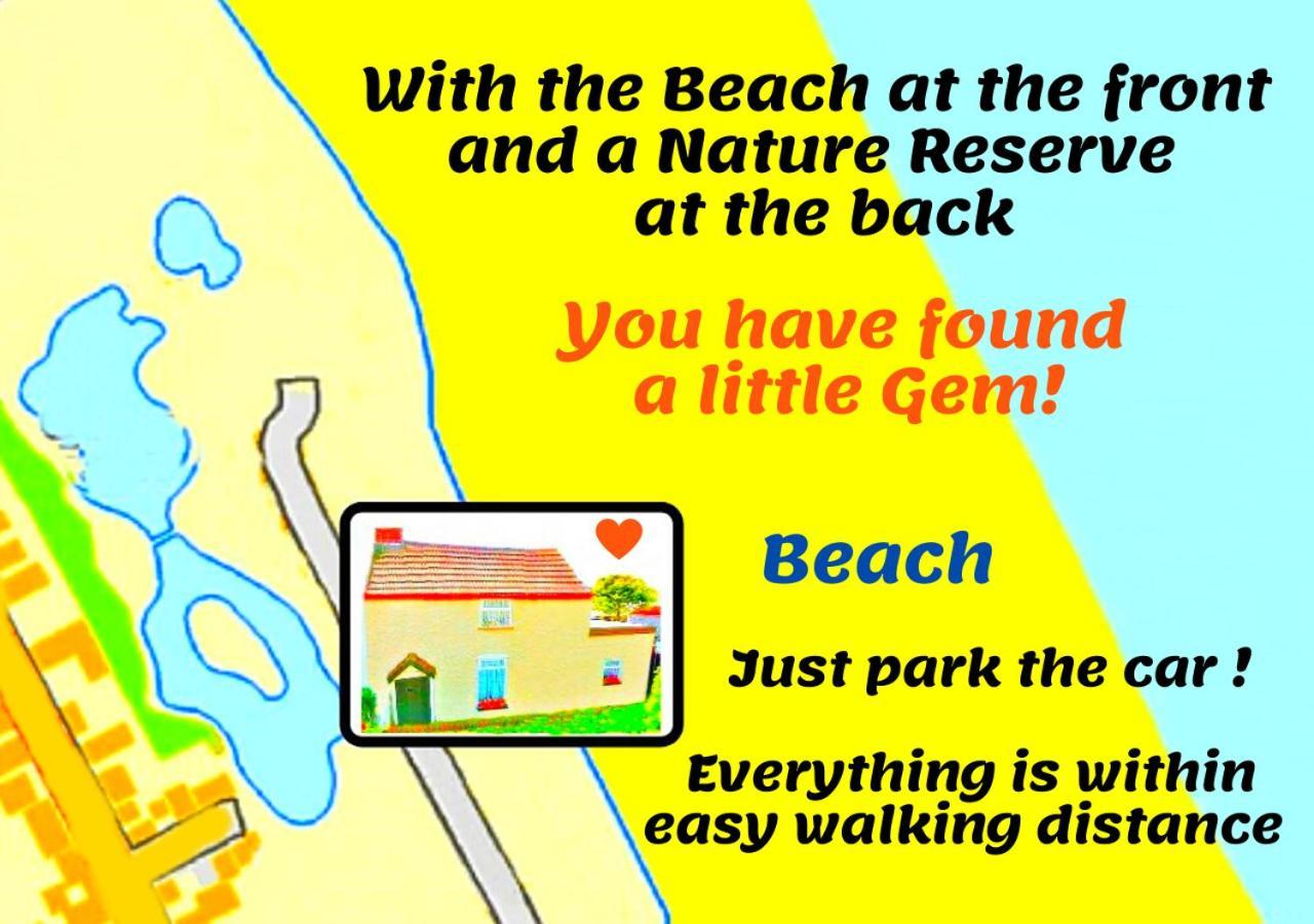 Romantic Lakeside Cottage By The Beach! With Super Cosy Log Burner! The Perfect Escape To Your Home From Home By The Sea! So Relaxing - You Won'T Want To Leave! Pet Friendly! Mablethorpe Ngoại thất bức ảnh