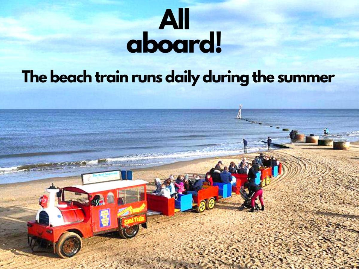 Romantic Lakeside Cottage By The Beach! With Super Cosy Log Burner! The Perfect Escape To Your Home From Home By The Sea! So Relaxing - You Won'T Want To Leave! Pet Friendly! Mablethorpe Ngoại thất bức ảnh