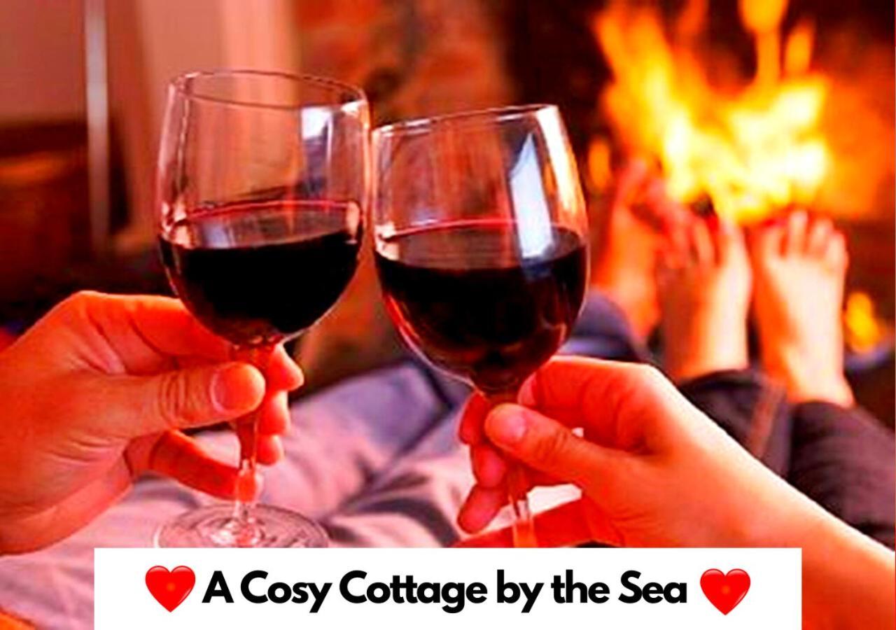 Romantic Lakeside Cottage By The Beach! With Super Cosy Log Burner! The Perfect Escape To Your Home From Home By The Sea! So Relaxing - You Won'T Want To Leave! Pet Friendly! Mablethorpe Ngoại thất bức ảnh