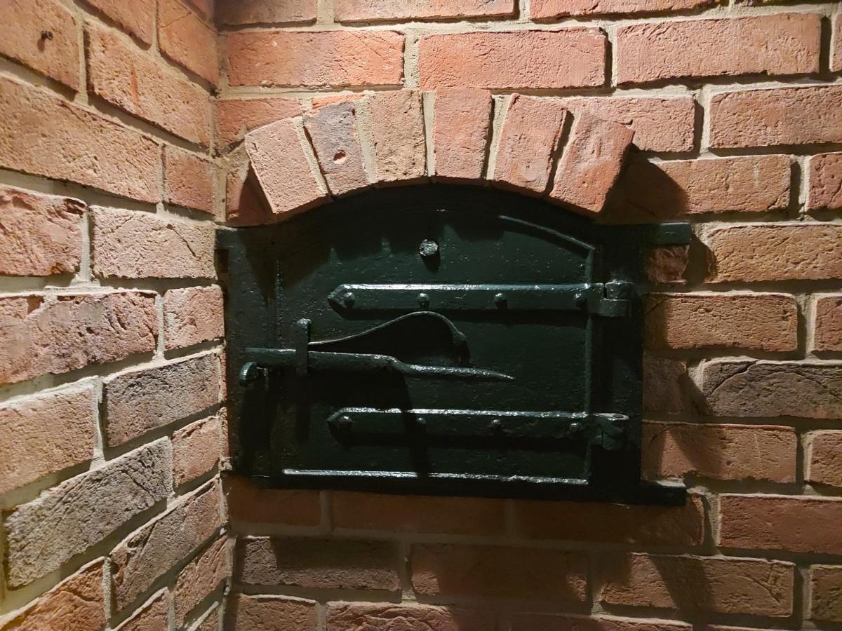 Romantic Lakeside Cottage By The Beach! With Super Cosy Log Burner! The Perfect Escape To Your Home From Home By The Sea! So Relaxing - You Won'T Want To Leave! Pet Friendly! Mablethorpe Ngoại thất bức ảnh