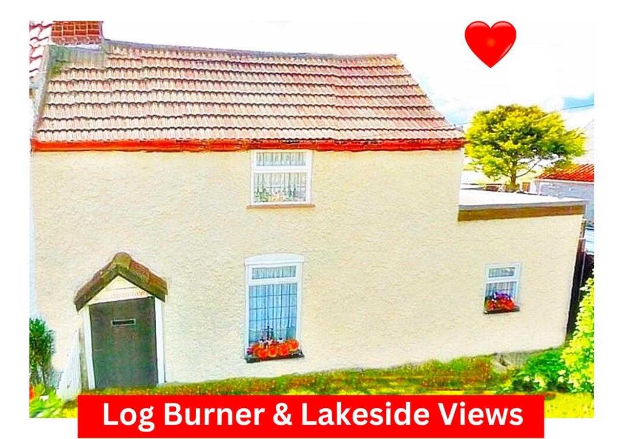 Romantic Lakeside Cottage By The Beach! With Super Cosy Log Burner! The Perfect Escape To Your Home From Home By The Sea! So Relaxing - You Won'T Want To Leave! Pet Friendly! Mablethorpe Ngoại thất bức ảnh