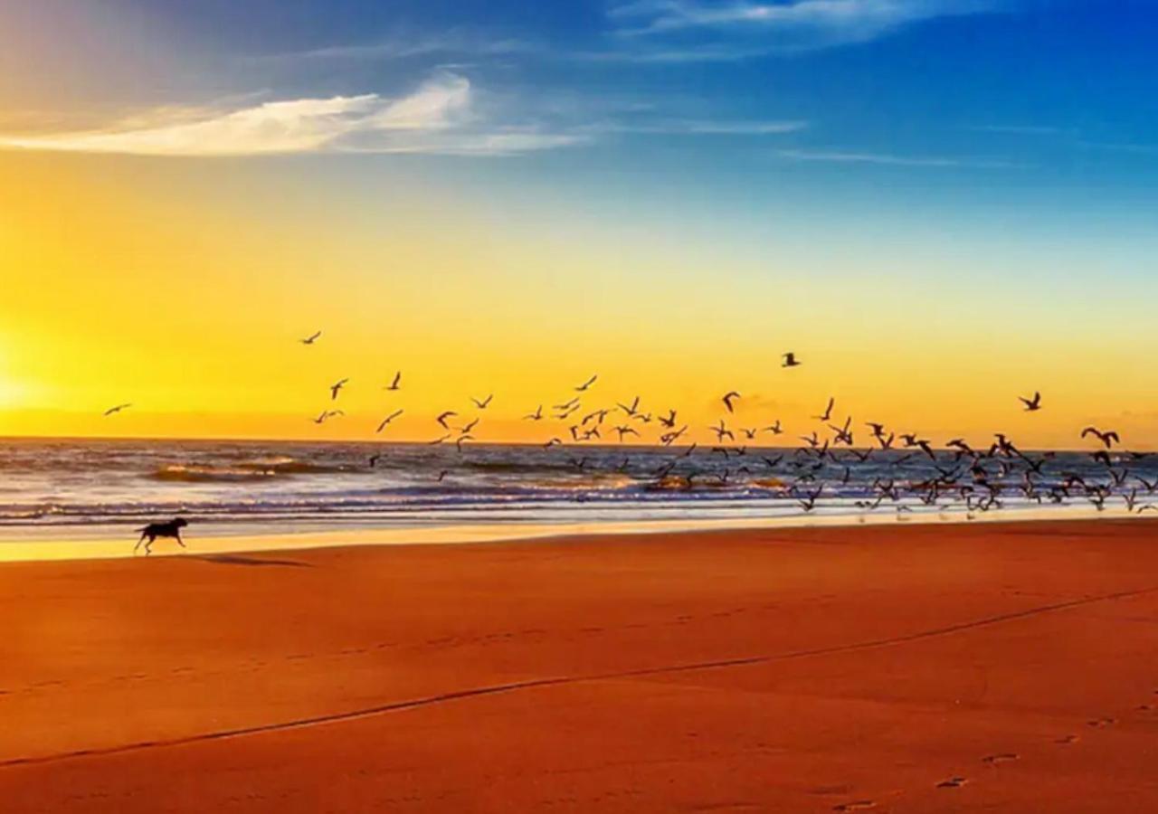 Romantic Lakeside Cottage By The Beach! With Super Cosy Log Burner! The Perfect Escape To Your Home From Home By The Sea! So Relaxing - You Won'T Want To Leave! Pet Friendly! Mablethorpe Ngoại thất bức ảnh